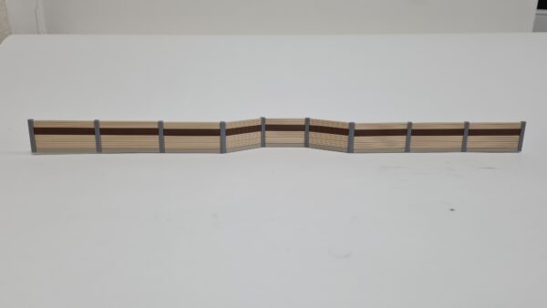 Lärmschutzwand H0. 38 mm hoch, mit Bucht, Felder 5,5-7cm,braun